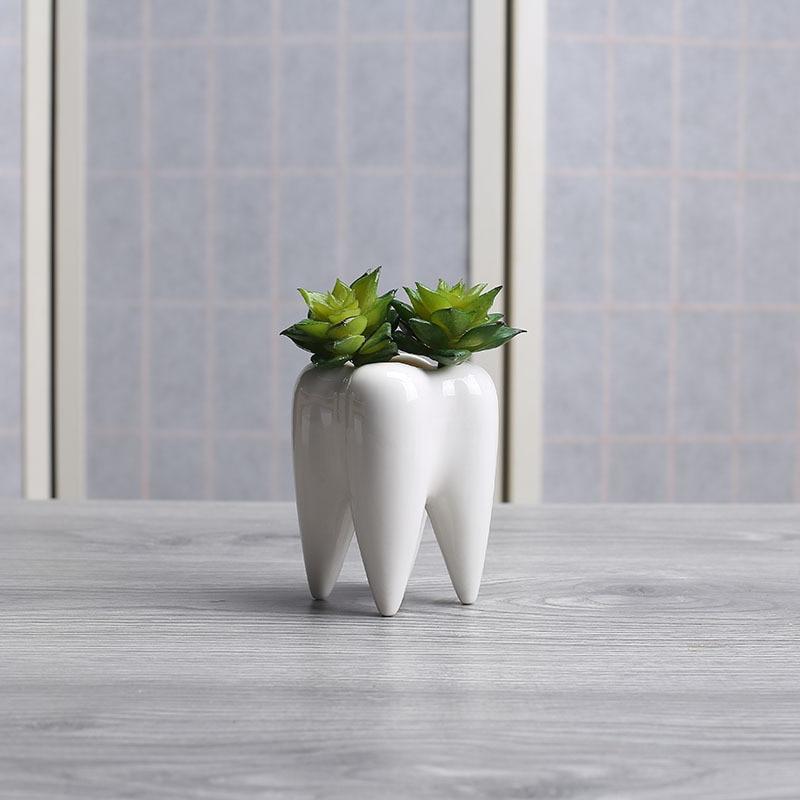 I pc Tooth Shape White Ceramic Flower Pot Modern Design Planter Teeth Model Mini Desktop Pot Creative Gift(without plants)