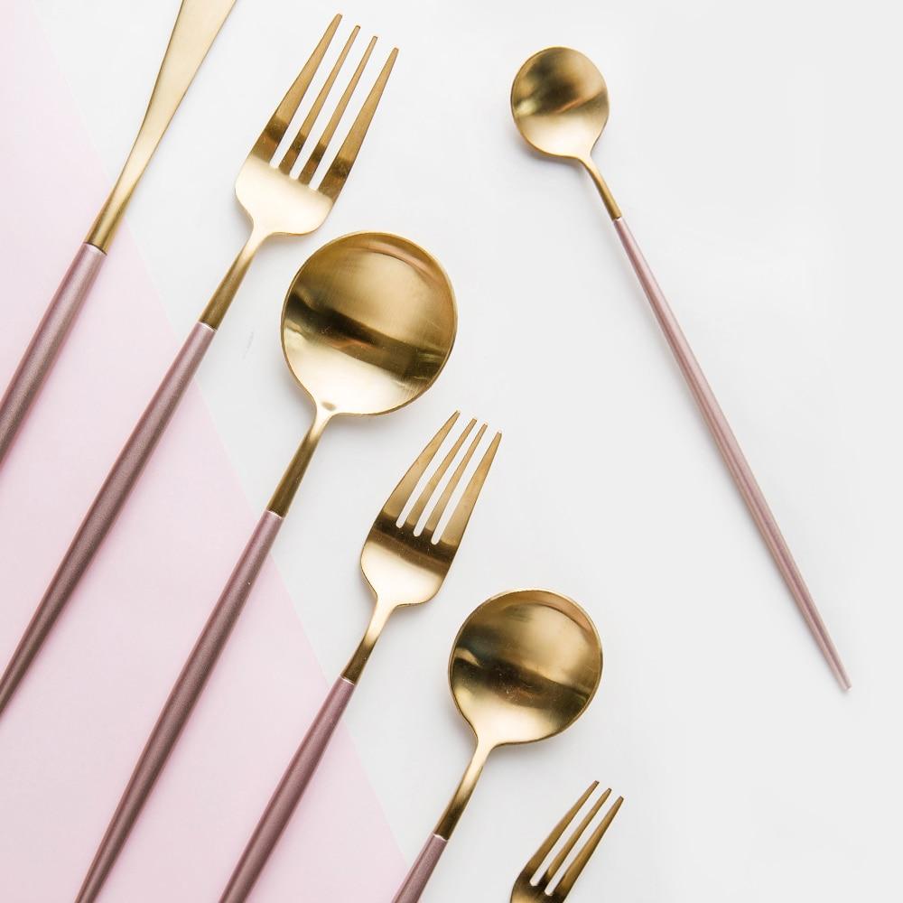 Korean Royal Pink Golden Tableware Cutlery Set Dinner Knife S poon Fork Sets 18/8 Stainless Steel Western Gold Dinnerware Set