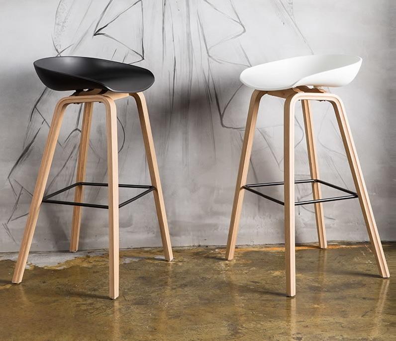 Minimalist Modern Design solid wood pp plastic bar chair northern wind fashion creative denmark counter stool Popular Furniture