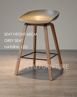Minimalist Modern Design solid wood pp plastic bar chair northern wind fashion creative denmark counter stool Popular Furniture